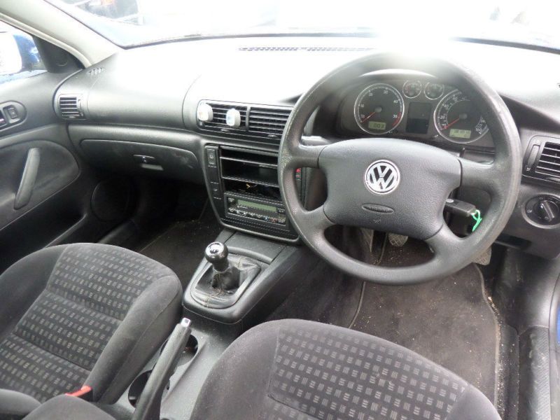  2002 Volkswagen Passat SE 1.9TDI  8