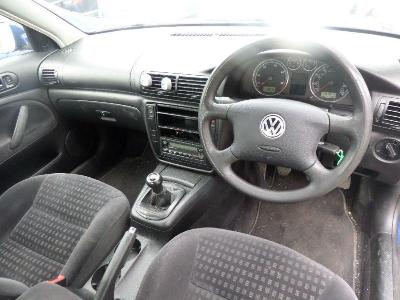  2002 Volkswagen Passat SE 1.9TDI thumb 9