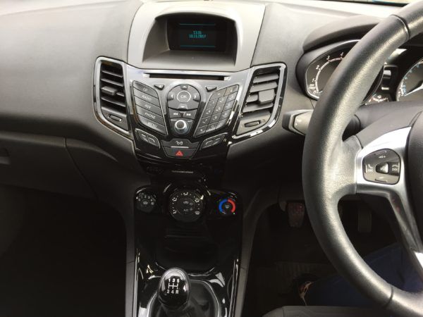  2015 Ford Fiesta 1.2 Zetec 5dr  6