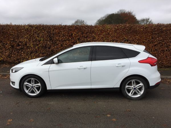  2015 Ford Focus 1.0 Eco Boost 5dr  3