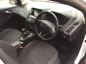  2015 Ford Focus 1.0 Eco Boost 5dr thumb 9