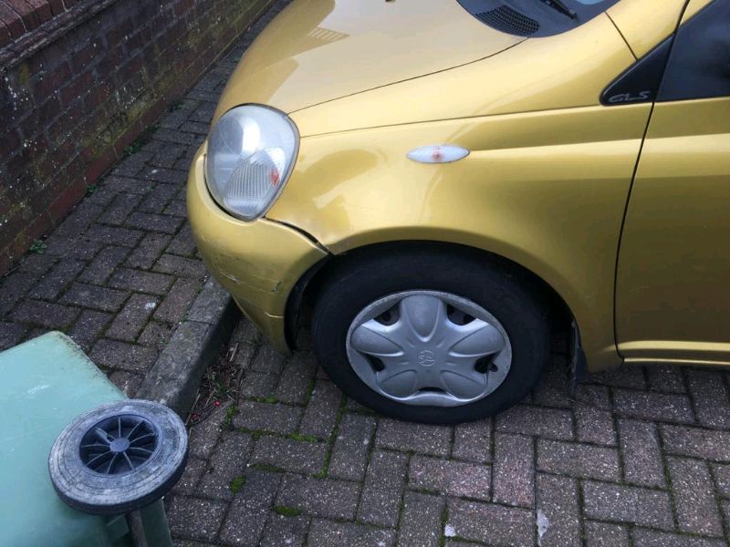  Toyota Yaris Automatic Spares and Parts or Repairs  2