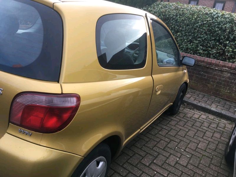  Toyota Yaris Automatic Spares and Parts or Repairs  6