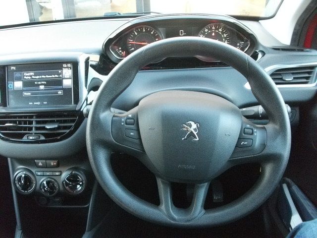  2014 Peugeot 208 1.4 5dr  7