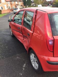 2005 Fiat punto scrap / accident damage thumb-18818
