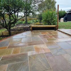 Well known Indian sandstone paving slabs with natural beauty and tonal variation