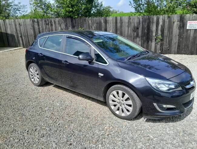 2013 Vauxhall Astra for Sale, Hatchback, Manual, 1956 (cc), 5 Doors thumb 2