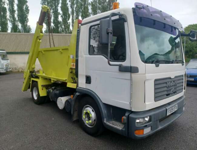 2009 Man Truck for Sale with 10 Skips  1