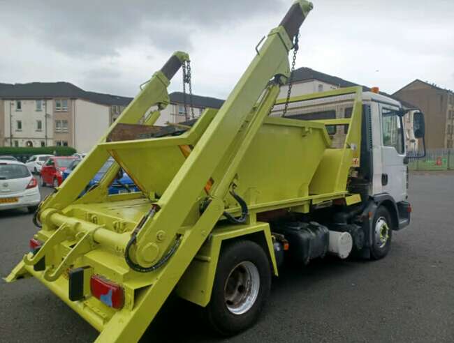 2009 Man Truck for Sale with 10 Skips  7