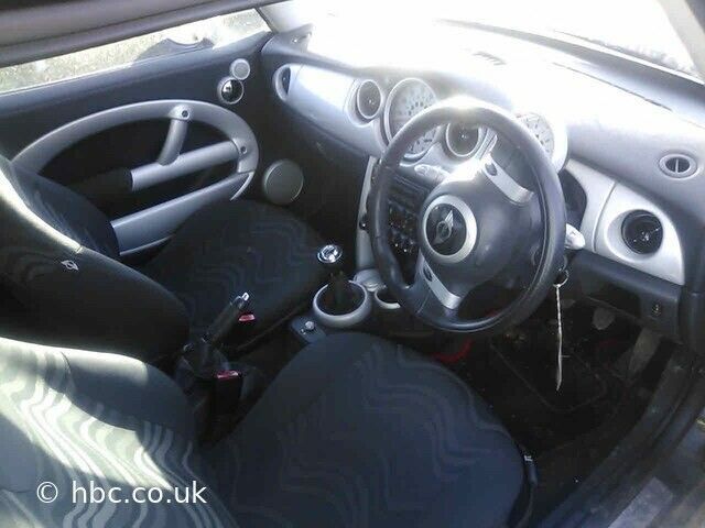  2004 MINI ONE 1.6 Breaking for Parts  4
