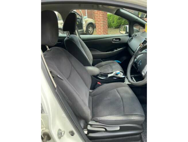 2017 Nissan Leaf, Hatchback 1000 (cc), 5 Doors thumb-109776