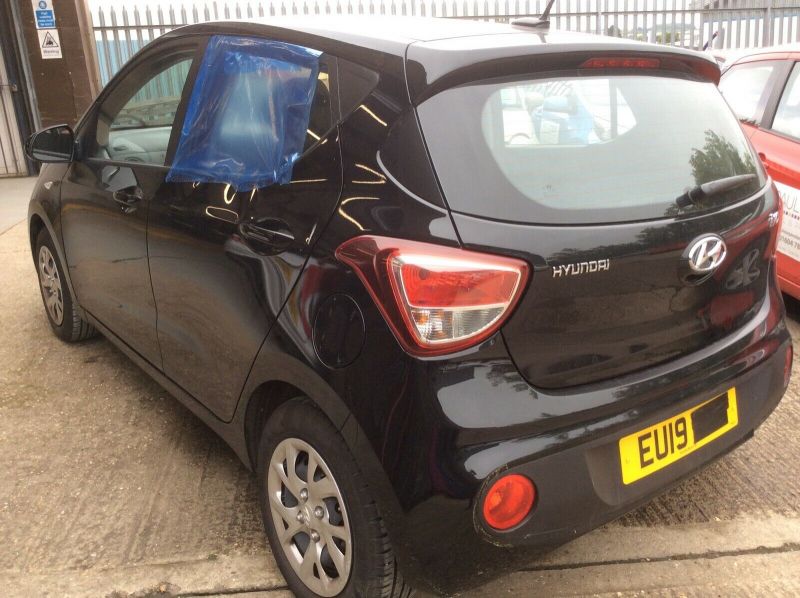  Hyundai i10SE 2019 (19) Damaged repairable salvage cat S or fully repaired  4