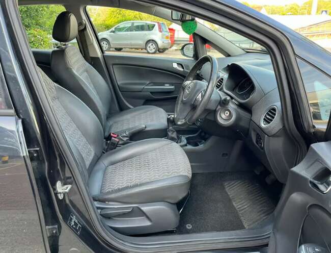 2012 Vauxhall Corsa SE 1.2 Petrol 5dr Hatchback thumb 7