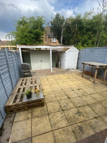 Friendly 4 Bedrooms House with Private Parking in Elephant & Castle  9