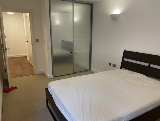 One Bedroom Flat for Rent, Slough, Berkshire  6
