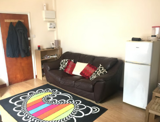 1 Bed Flat - Shirley - Bills Included - Available 29th October 2023  0