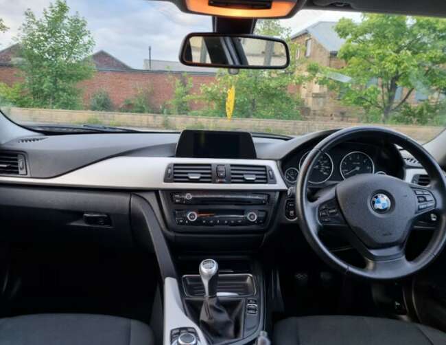 2015 BMW 318D Se, Sat Nav  8