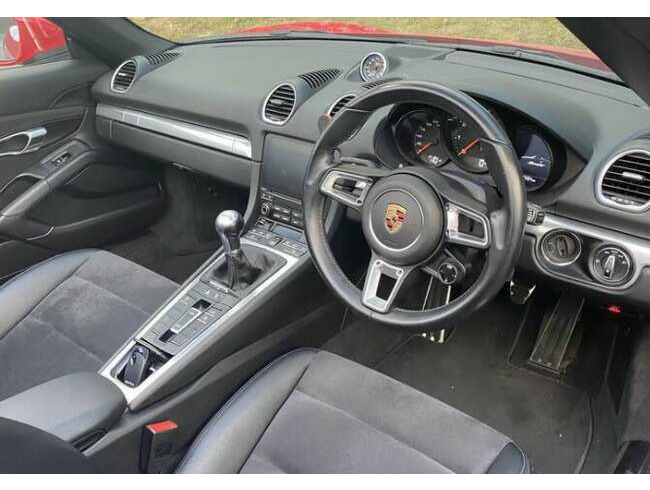 2016 Porsche 718 Boxster, Manual, Convertible thumb-111858