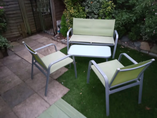 Garden Furniture Set, Dartford, Kent  0