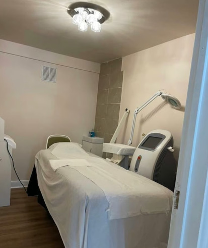 Beauty Room to Rent  4