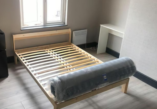 Luxurious Large Studio Flat in Leicester (LE3 5RN)