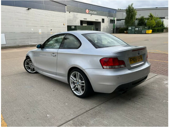 BMW 1 Series 123d M Sport 2dr Coupe thumb 4