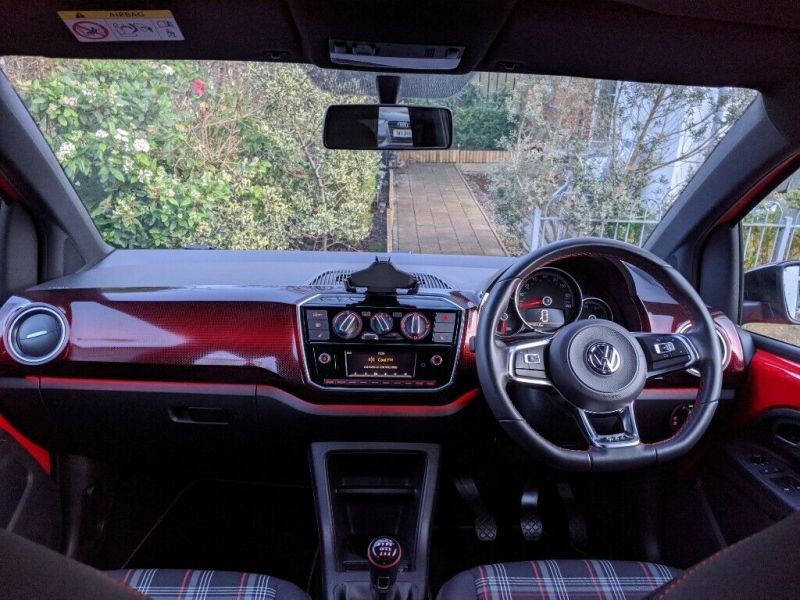  2019 Volkswagen Up GTI  2