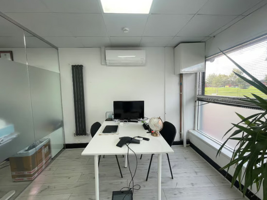 Commercial Lockup Shop to Let **Stoney Lane**ideal for Office Use**  4