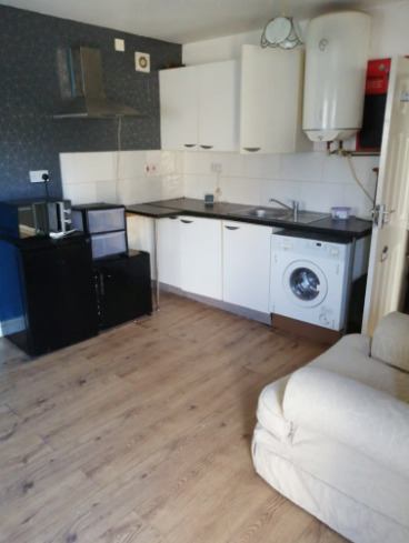 1 Bedroom Flat to Rent Ward End £600 Per Month  2