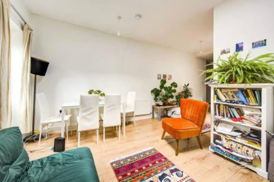 2 Bed Maisonette with Patios in West Kensington, Available Now  3