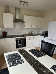 2 Bed Flat in BS13 8BT thumb-113433