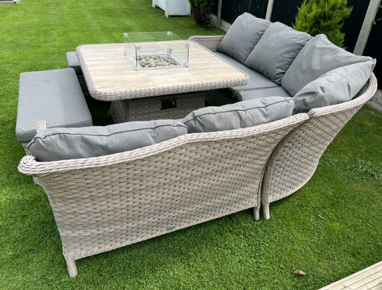 'Bramblecrest' Luxury Rattan Patio / Garden Furniture Set w/ a Firepit  1