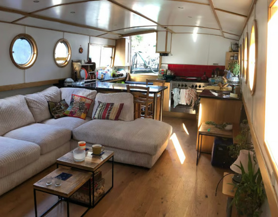 Canal Boat Widebeam - 2 double rooms, £1,600/month  4
