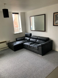 Very Large One Bedroom Apartment £850 Per Month thumb-113618