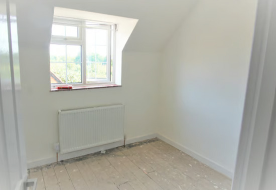 Impressive 3 Bedrooms Semi-Detached House Available to Rent in Taplow SL6  5