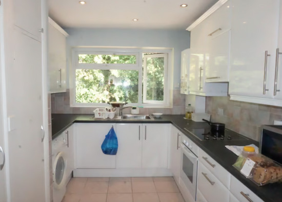 Impressive 2 Bedrooms First Floor Flat Available to Rent in Stanmore HA7  5