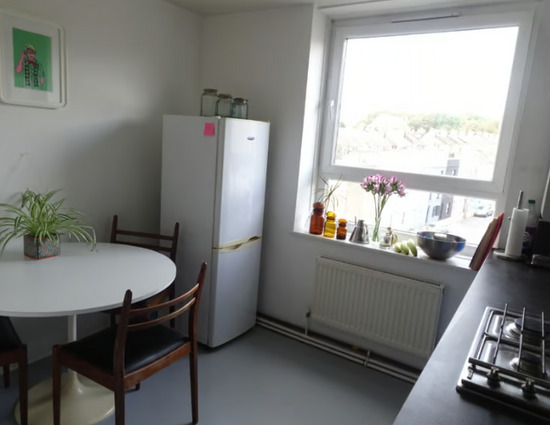 Bright, Spacious 2 Dbl Bed Fully Furnished Flat in Kemptown. Available 7Th Oct  8