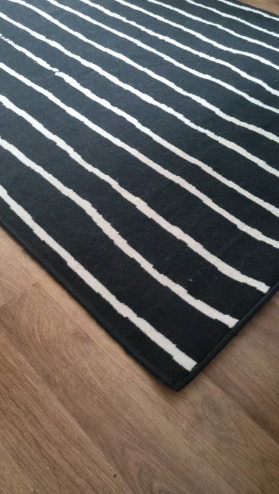 Ikea Black / white Bedroom Rug Carpet 135X195Cm  0