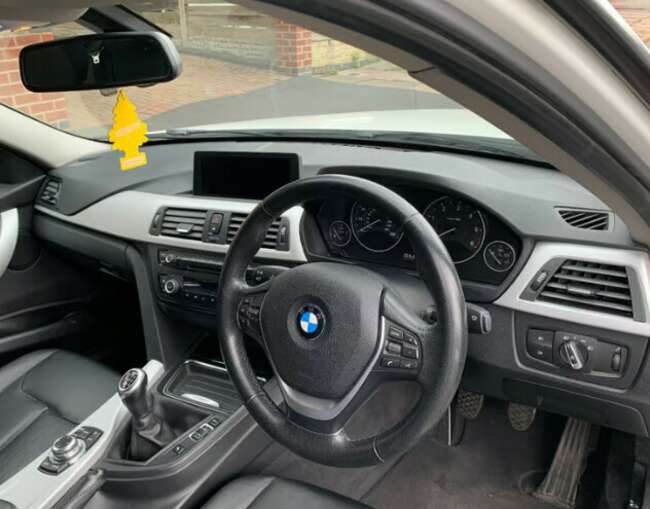 2012 BMW, 3 SERIES, Saloon, Manual, 1995 (cc), 4 doors  7