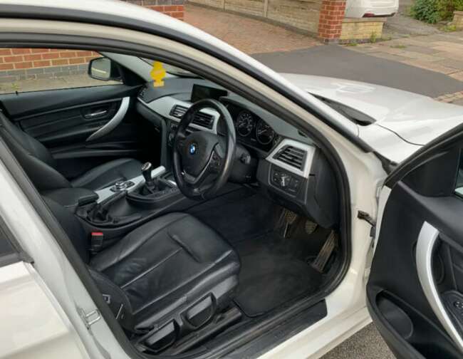 2012 BMW, 3 SERIES, Saloon, Manual, 1995 (cc), 4 doors  9