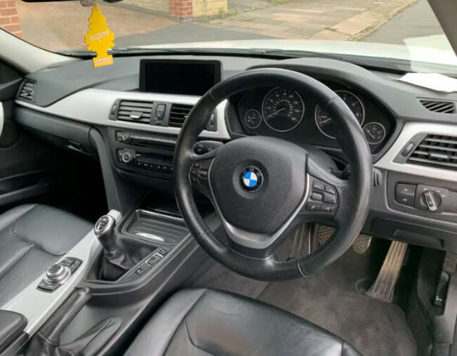 2012 BMW, 3 SERIES, Saloon, Manual, 1995 (cc), 4 doors  10