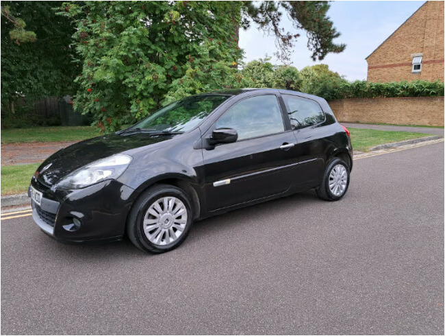 2011 Renault Clio 1.1l WITH 1 YEAR MOT  0