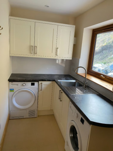 2 Bed 2 Bath in Strathglass Overlooking the River Beauly  3