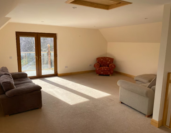 2 Bed 2 Bath in Strathglass Overlooking the River Beauly  7