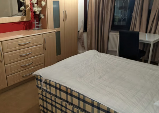 Super King Room with Bills Inclusive £900  1
