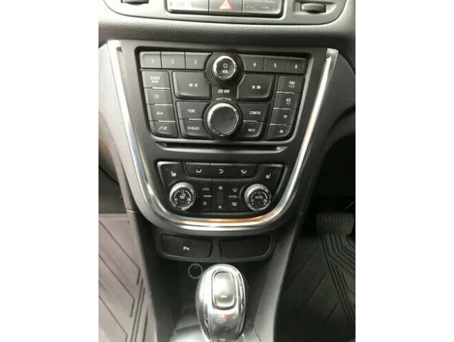 2015 Vauxhall MOKKA SE Hatchback, Silver, 5 doors, Automatic, Petrol  3