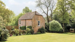 Cottage to Rent in Highclere - All Bills Incl - Short Lease Considered