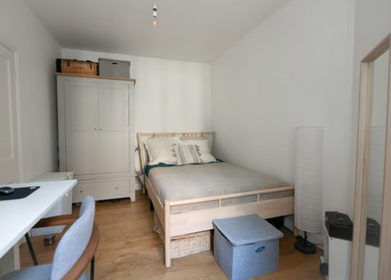 One Bedroom Flat in 19th Century Silkworker's Cottage, Spitalfields  5