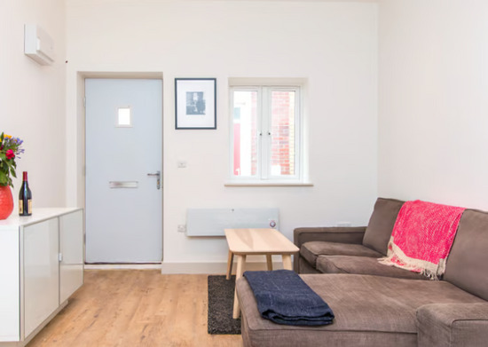 2 Bedroom Flat for rent Montpellier £1300  2