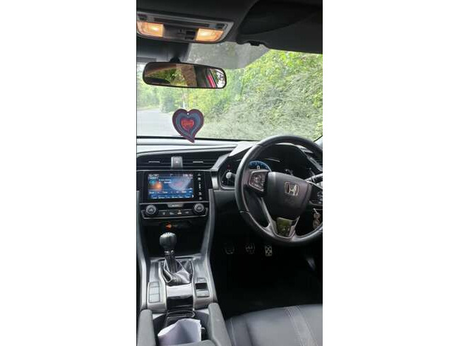 2017 Honda, Civic, Hatchback, Manual, 988 (cc), 5 Doors  1